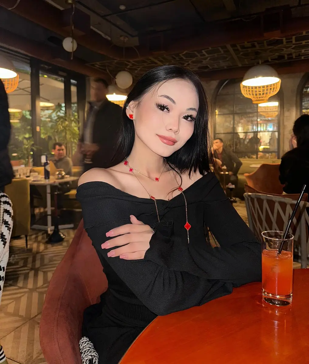 Nicole escortka w mieście Astana