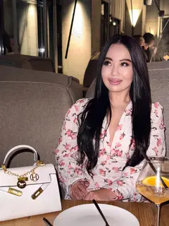 Priya escortka w mieście Astana